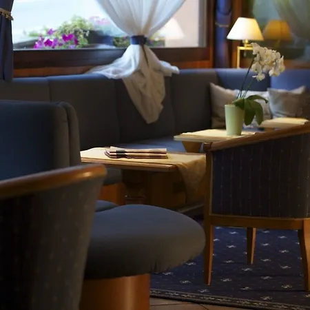 Caminetto Hotel 4*